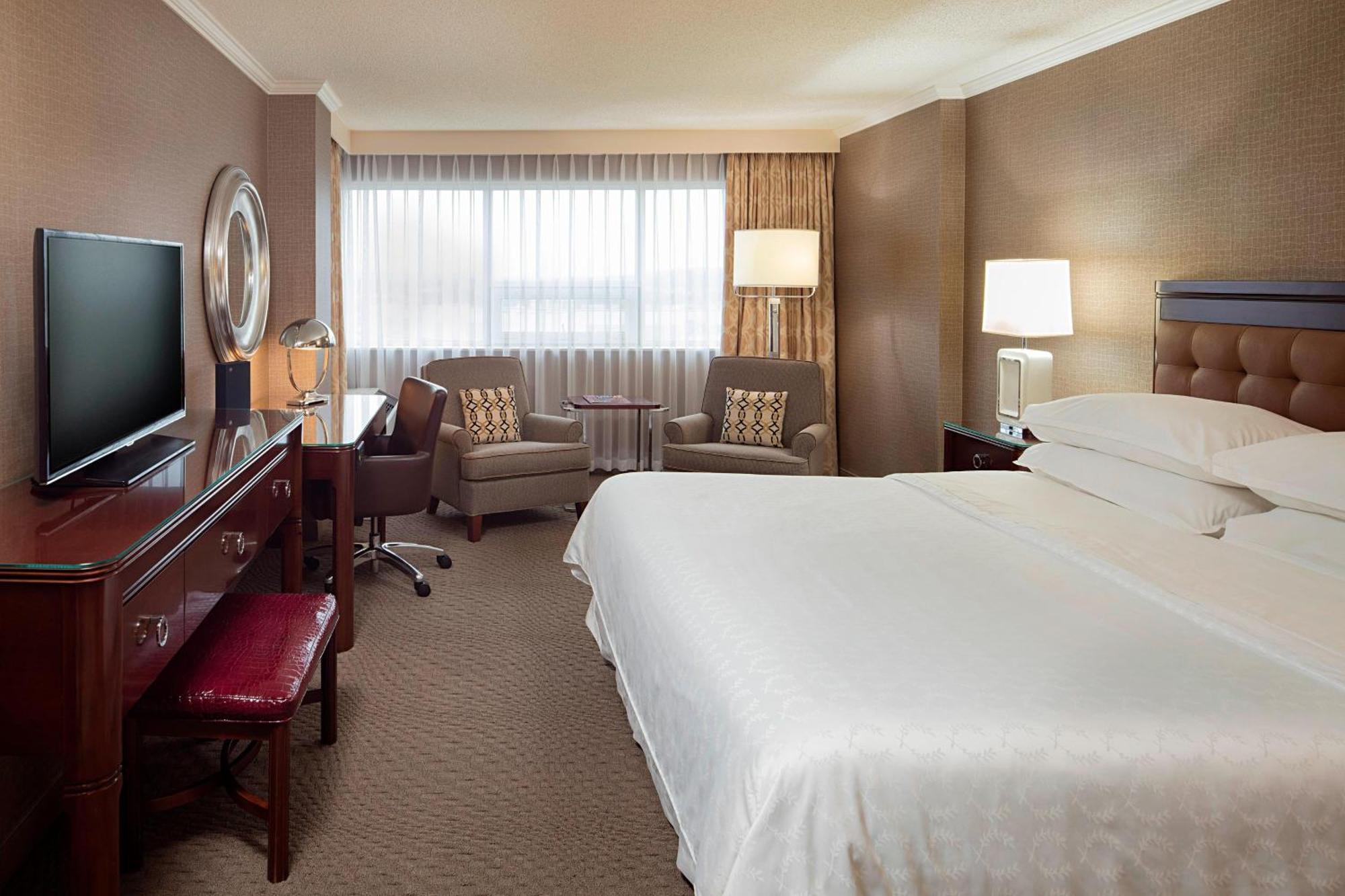 Sheraton Cavalier Calgary Hotel Ngoại thất bức ảnh